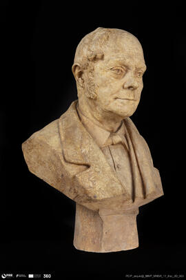 Busto de Domingos de Almeida Ribeiro