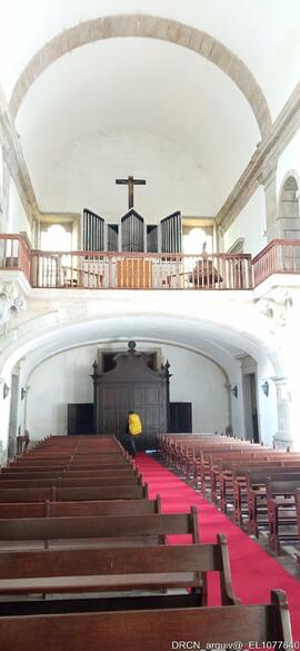 Interior – Coro alto