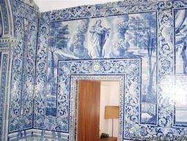 Parede decorada com azulejo