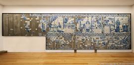 Painéis expositivos onde é possível observar a organização original dos azulejos