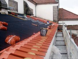 Remate do beirado com telas auto-adesivas