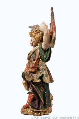 Anjo - Remate do retábulo de São João Evangelista
