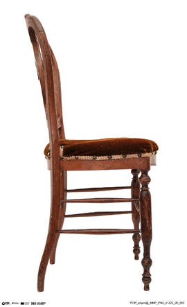 Cadeira Polida com Assento Estofado