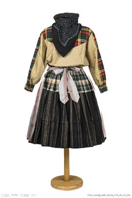 Traje Completo de Trabalho Feminino