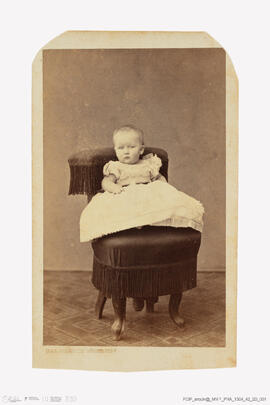 Álbum com fotografias famílias reais europeias