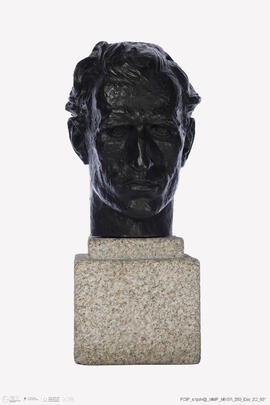 Cabeça do poeta Miguel Torga