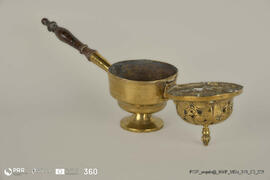 defumador e braseira de mãos