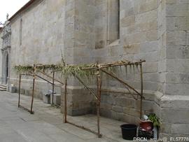 Adro após feira medieval