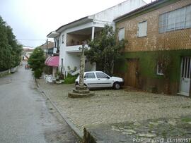 Zona envolvente com cruzeiro