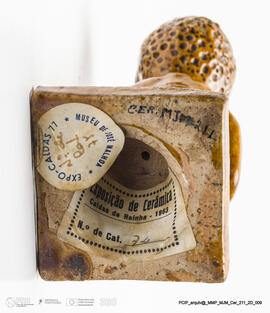 Castiçal Figurativo