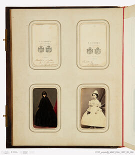 Álbum com fotografias do Baile de Máscaras de Carnaval de Fevereiro de 1865 no Paço Real da Ajuda