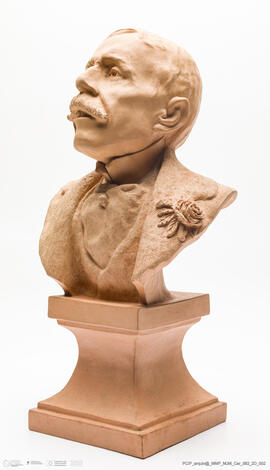 Busto de Eça de Queirós
