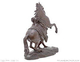 Cavaleiro segurando cavalo