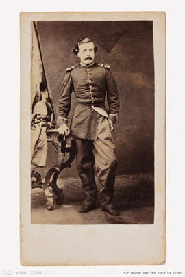 Álbum com retratos de membros das famílias reais