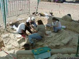 Sondagens  arqueológicas