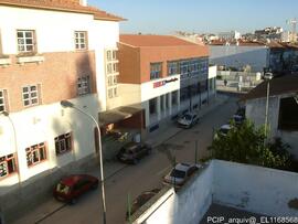 Fotografia: exterior das instalacoes