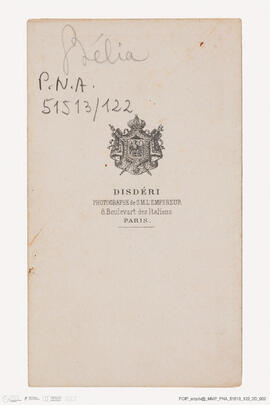 Álbum com retratos de membros das famílias reais