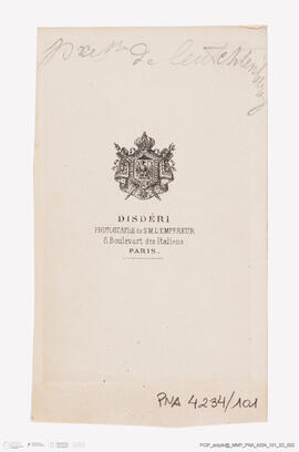 Álbum com retratos de membros das famílias reais europeias