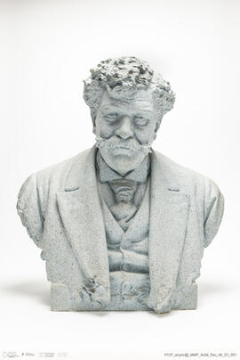 Rafael Bordalo Pinheiro – busto