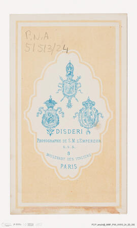 Álbum com retratos de membros das famílias reais