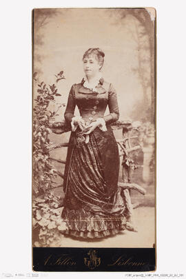 Álbum de fotografias da Kermesse de 1884