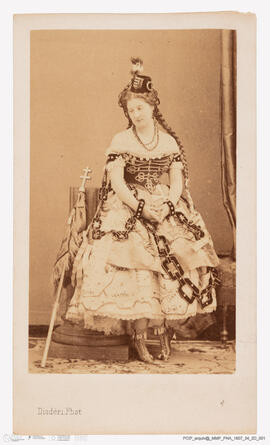 Álbum com fotografias do Baile de Máscaras de Carnaval de Fevereiro de 1865 no Paço Real da Ajuda