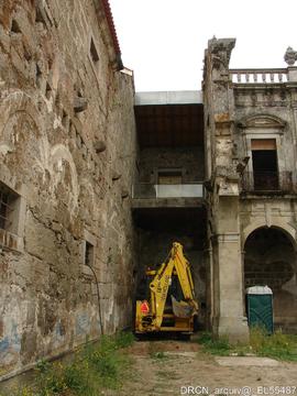 Parede Claustro Ala Oeste
