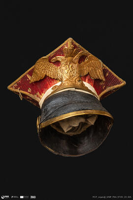 Cobertura de uniforme militar