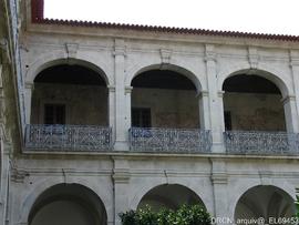 Conservação e restauro do pavimento do coro