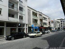 Vista geral do imóvel e área envolvente