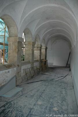 Chafariz no pátio do claustro