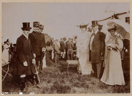 Álbum fotográfico - Passeios no Campo; saltos a cavalo; etc