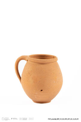 Vasilha de barro com asa