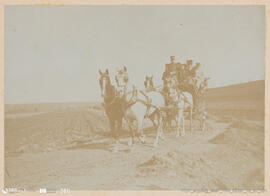 Álbum fotográfico - Passeios no Campo; saltos a cavalo; etc