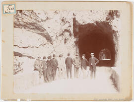 Fotografia - Paisagem / Retrato - Viagens Reais – D. Afonso – Corte Portuguesa, entrada de túnel ...