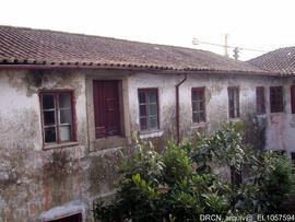 Vista pelo pátio interno