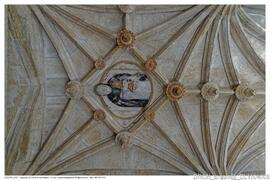Claustro – Medalhão