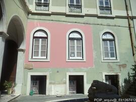 Fachada (vista parcial)