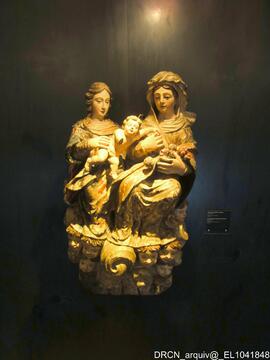 Escultura “Santas Mães”