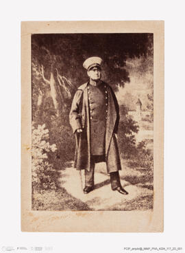 Álbum com retratos de membros das famílias reais europeias