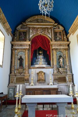 Fotografia do interior do templo