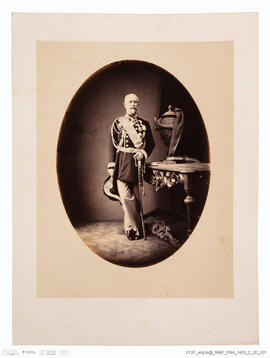 Álbum fotográfico - Álbum com fotografias de oficiais