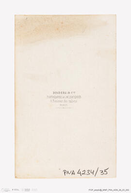 Álbum com retratos de membros das famílias reais europeias