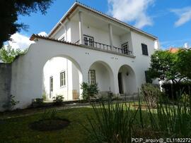 Fotografia do interior e do exterior do imovel