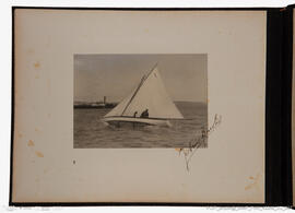 Álbum fotográfico - Fotografias de J. Benoliel oferecido a D. Afonso