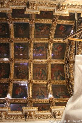 Detalhe do teto (interior)