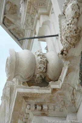 Detalhes de elementos decorativos (interior e exterior)