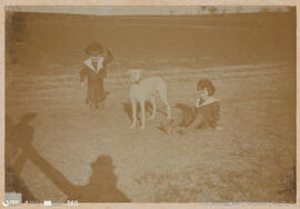 Álbum fotográfico - Passeios no Campo; saltos a cavalo; etc