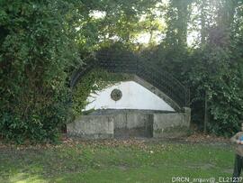 Exterior - Terreiro - Fonte e Tanque