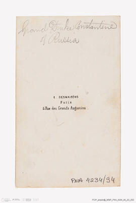 Álbum com retratos de membros das famílias reais europeias